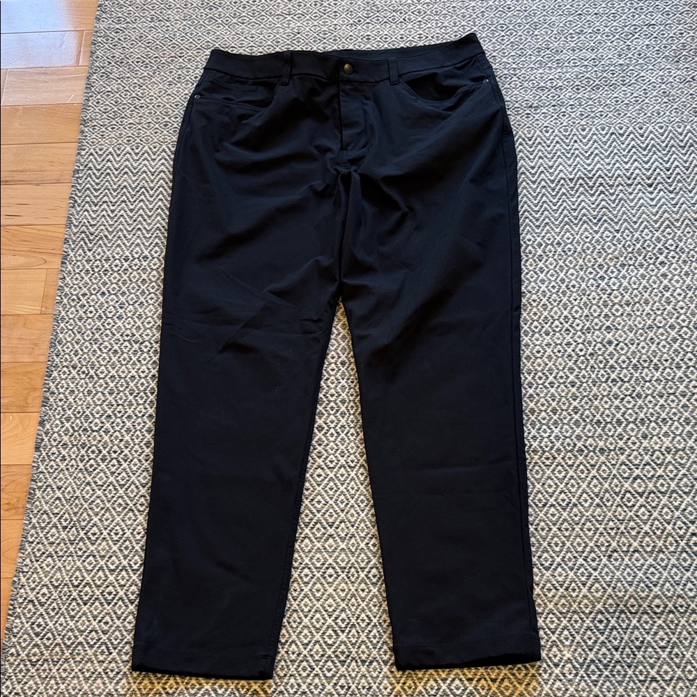 Men's Black Lululemon ABC 5 Pocket Pants - Classic Straight Fit